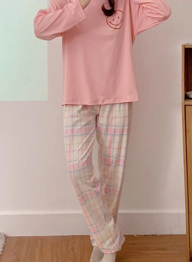 تايك تو طقم بيجاما من بنطال بطبعة مربعات وتيشيرت بياقة دائرية